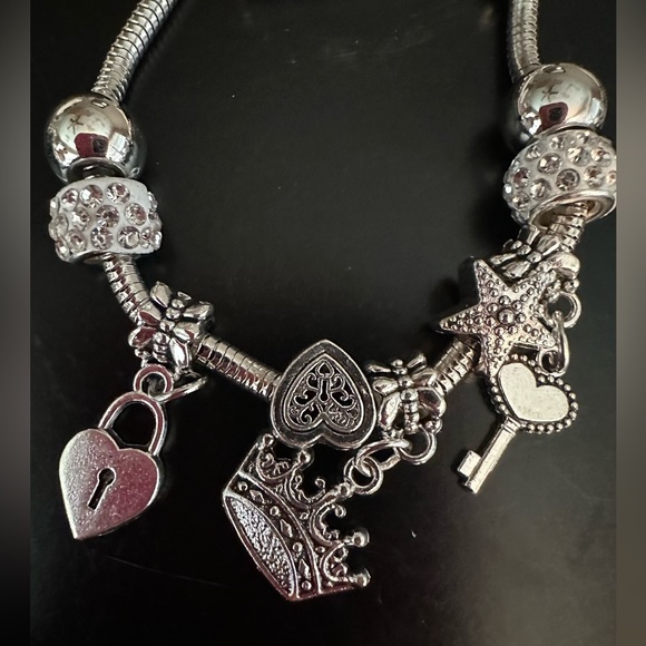 Bundle charm bracelets - Picture 3 of 4